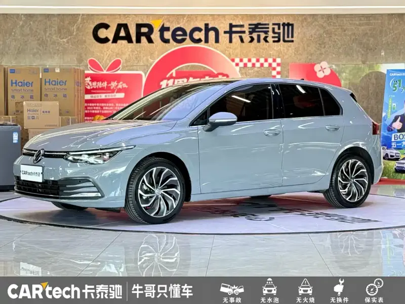 Volkswagen Golf, 2022