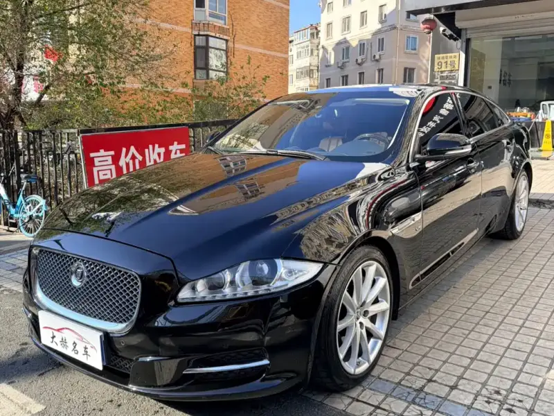 Jaguar XJ, 2013
