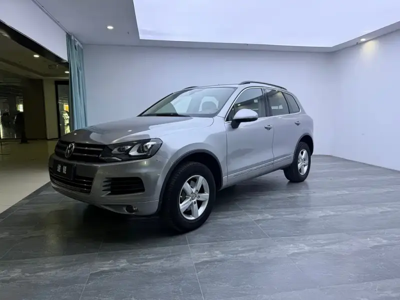 Volkswagen Touareg, 2015