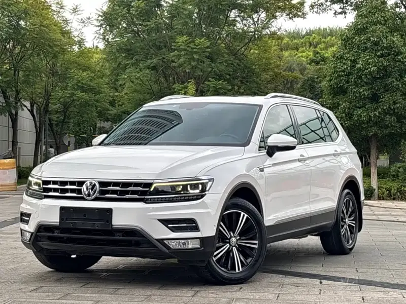 Volkswagen Tiguan L, 2017