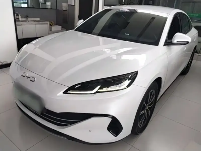 BYD 06, 2025