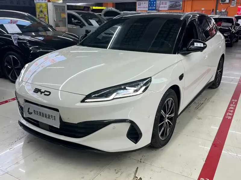 BYD 06 DM-i, 2025