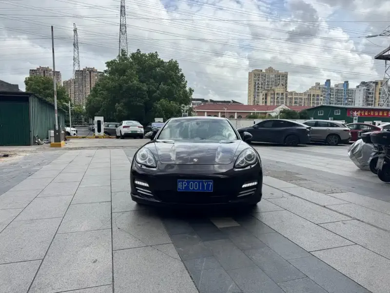 Porsche Panamera, 2012