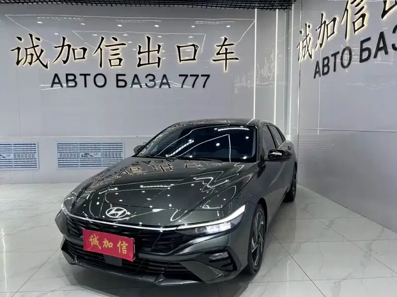 Hyundai Elantra, 2024
