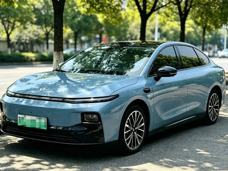 Leapmotor B01, 2025