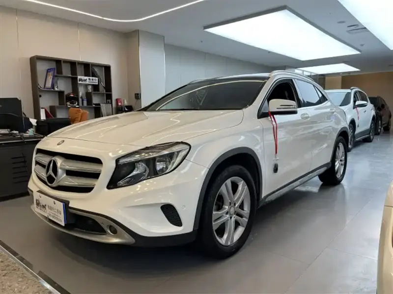 Mercedes-Benz GLA, 2016