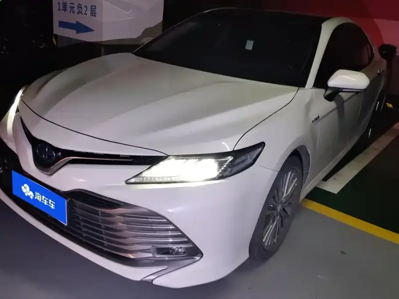 Toyota Camry, 2019