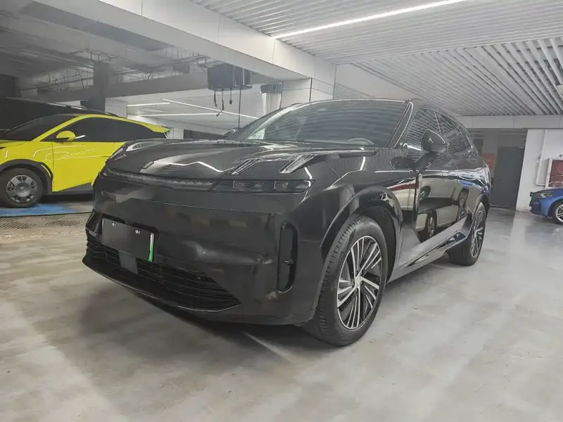 Lynk & Co 08 EM-P, 2024