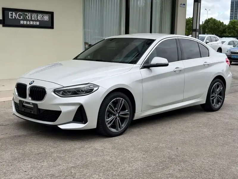 BMW 1 Series, 2022