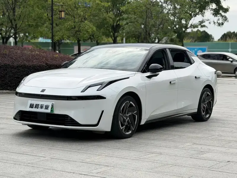 Lynk & Co 07 EM-P, 2025