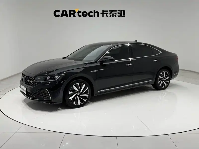 Volkswagen Passat, 2022