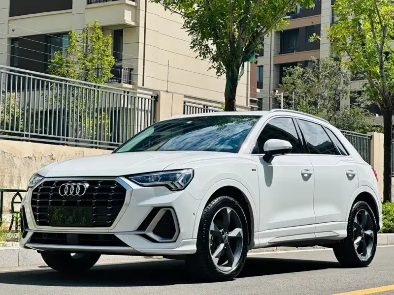 Audi Q3, 2021