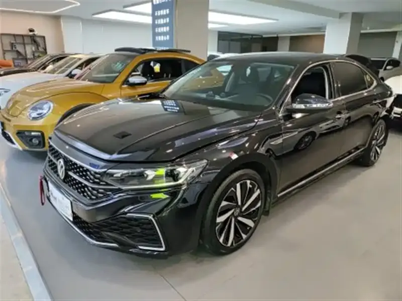 Volkswagen Passat, 2022