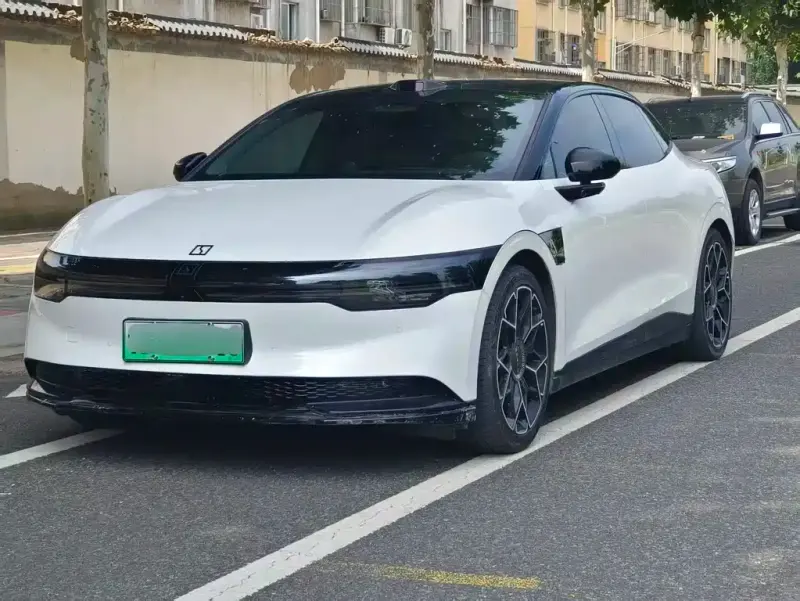 Zeekr 007, 2024