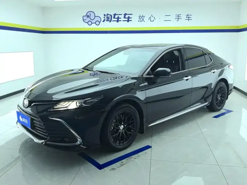 Toyota Camry, 2023