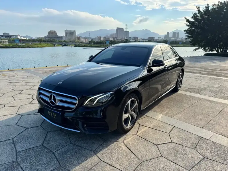 Mercedes-Benz E-Class Mercedes-Benz E-Class 2019 Facelift E 300 L Sport Luxury Type, 2019 — фото 1