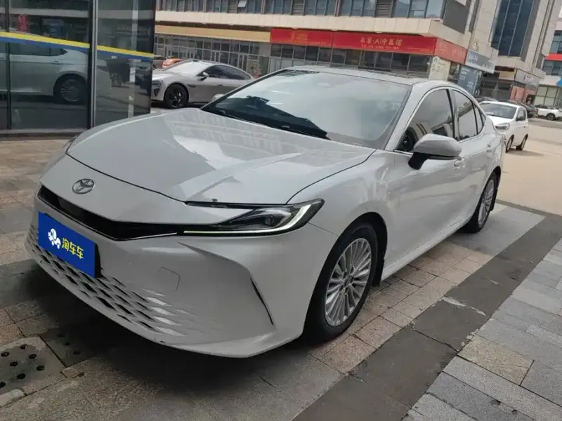 Toyota Camry, 2025