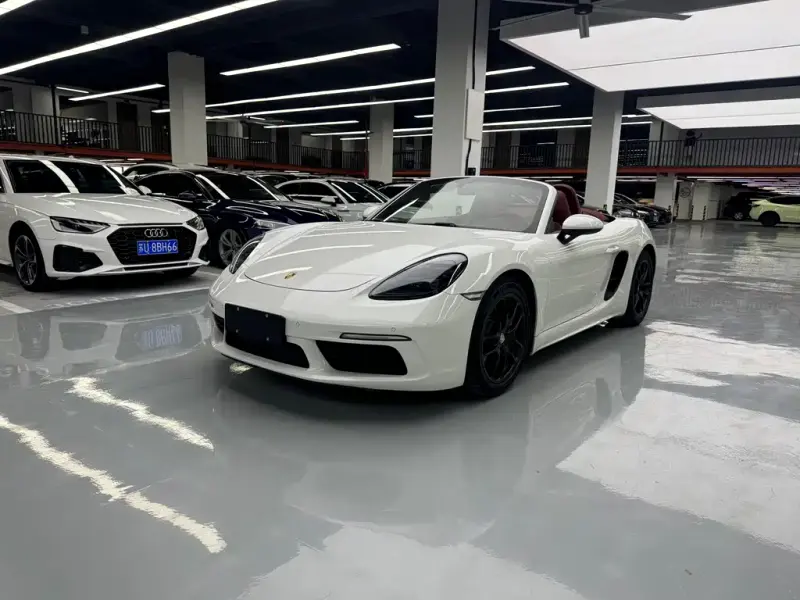 Porsche 718, 2016