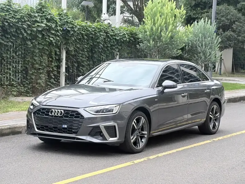 Audi A4L, 2022