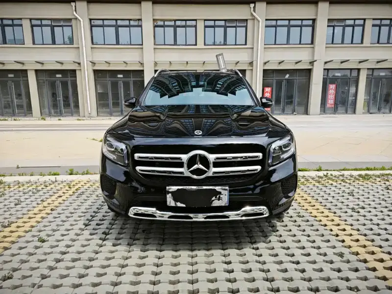 Mercedes-Benz GLB, 2023