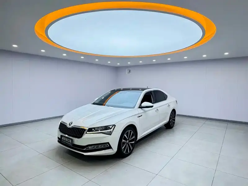 Skoda Superb, 2023