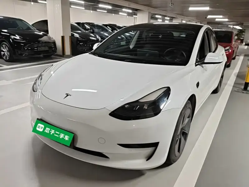 Tesla Model 3, 2022