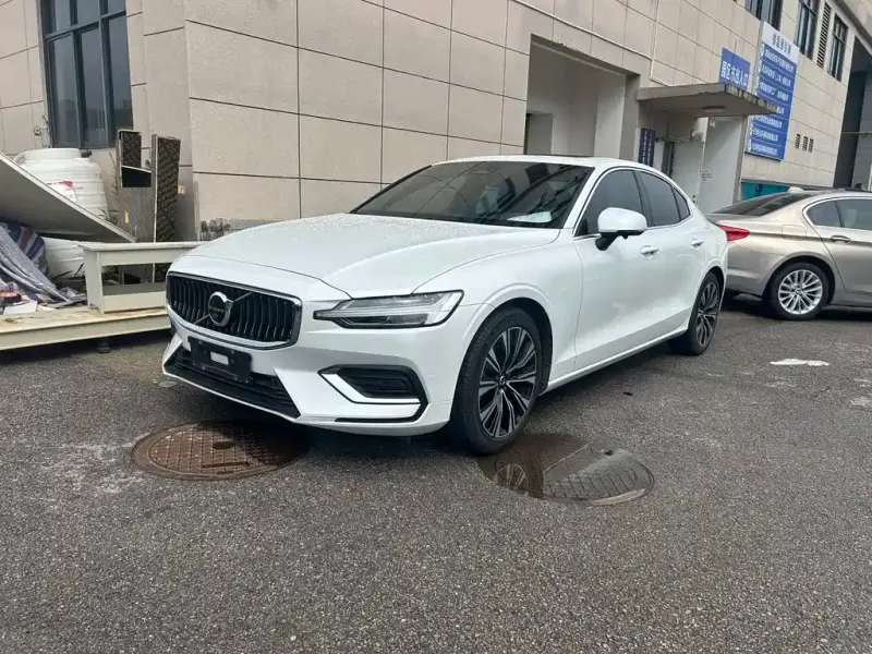 Volvo S60, 2024