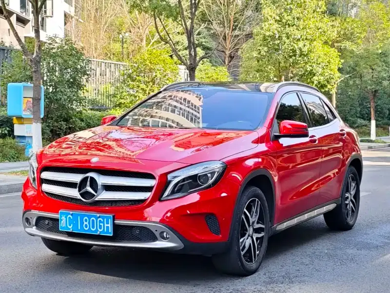 Mercedes-Benz GLA, 2015