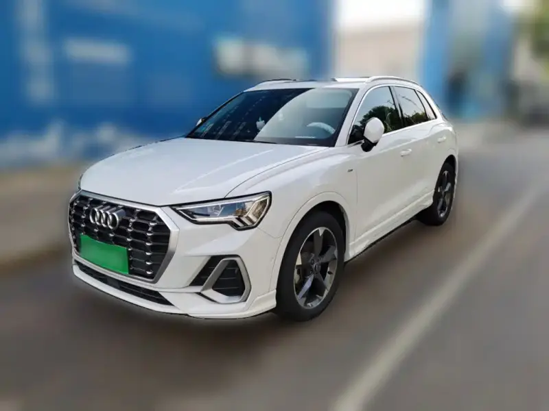Audi Q3, 2022