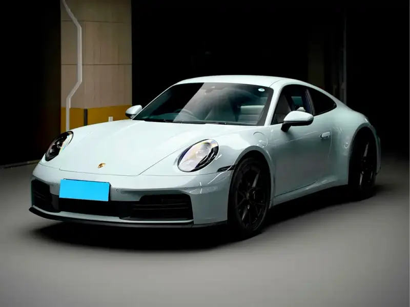 Porsche 911, 2025