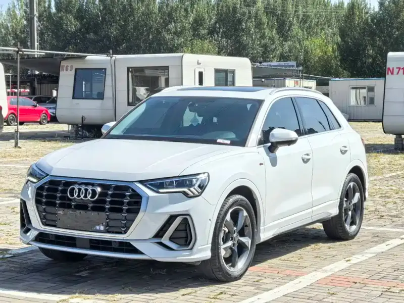 Audi Q3 Audi Q3 2023 35 TFSI Fashion Dynamic Type (1.4T), 2023 — фото 1