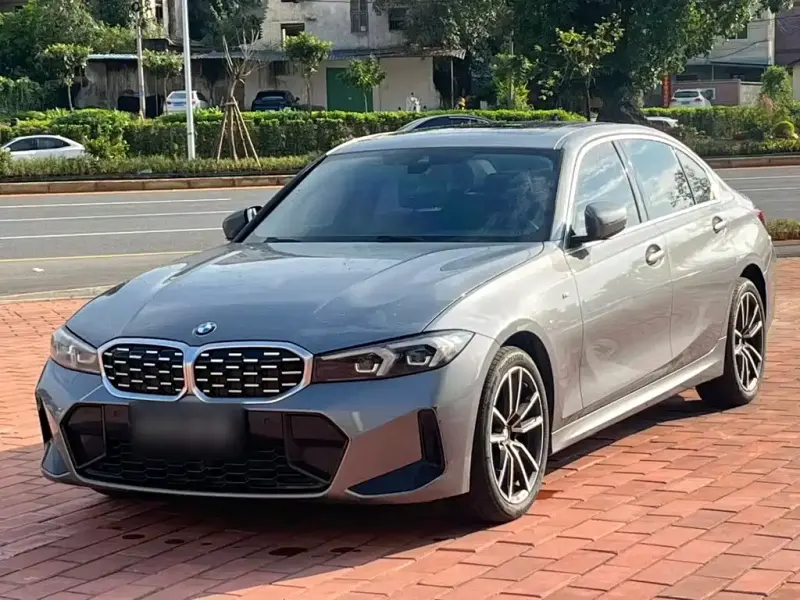 BMW 3 Series, 2023