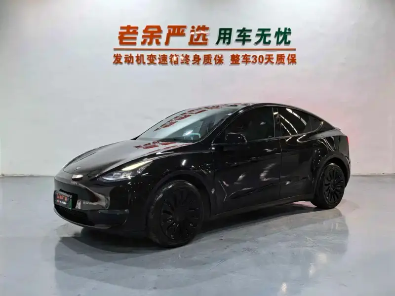 Tesla Model Y, 2023