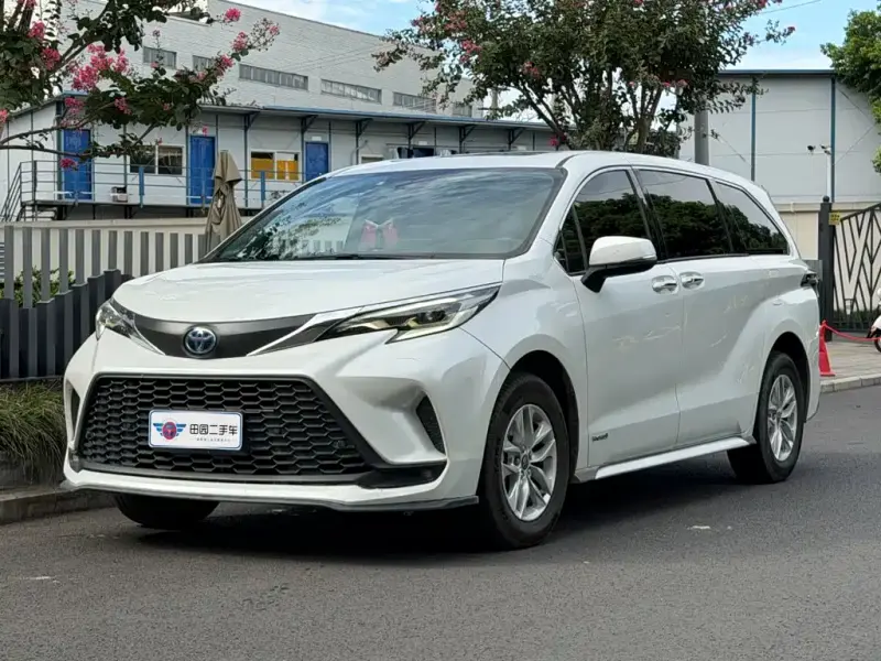 Toyota Granvia, 2024