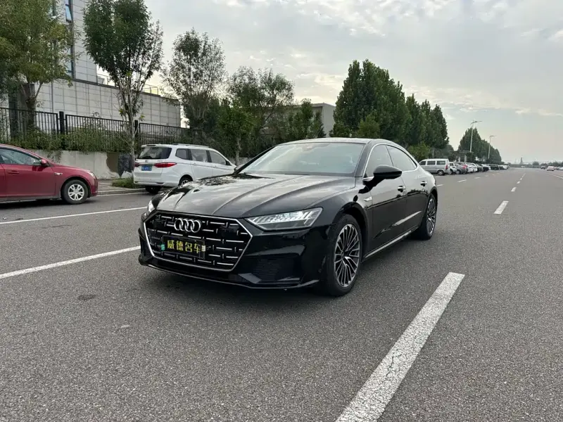 Audi A7L, 2022