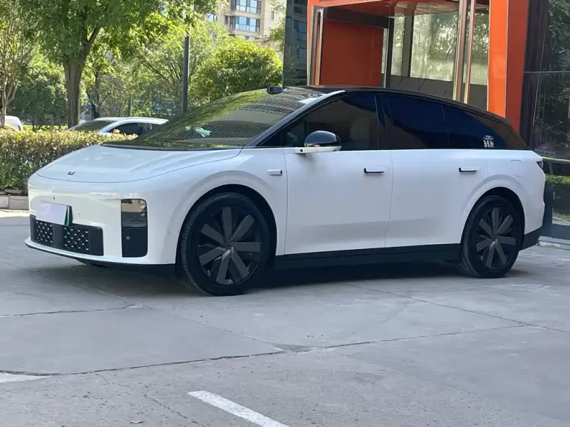 Li Auto i6, 2025