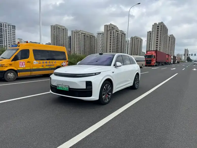 Li Auto Li L7, 2025