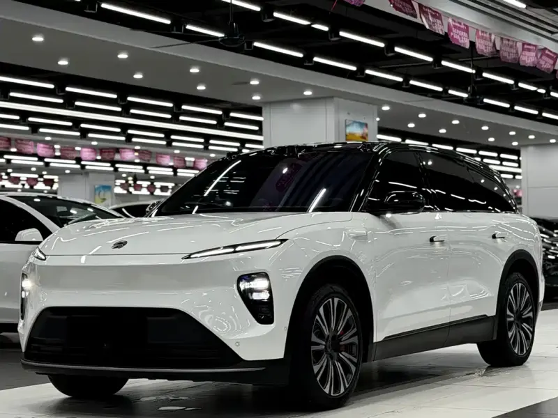 NIO ES8, 2024
