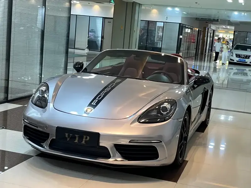 Porsche 718, 2022