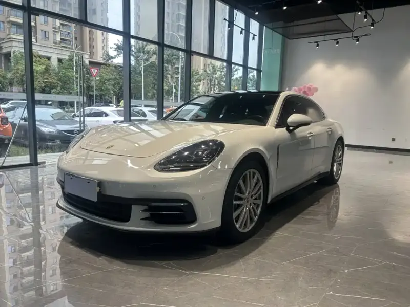 Porsche Panamera, 2019
