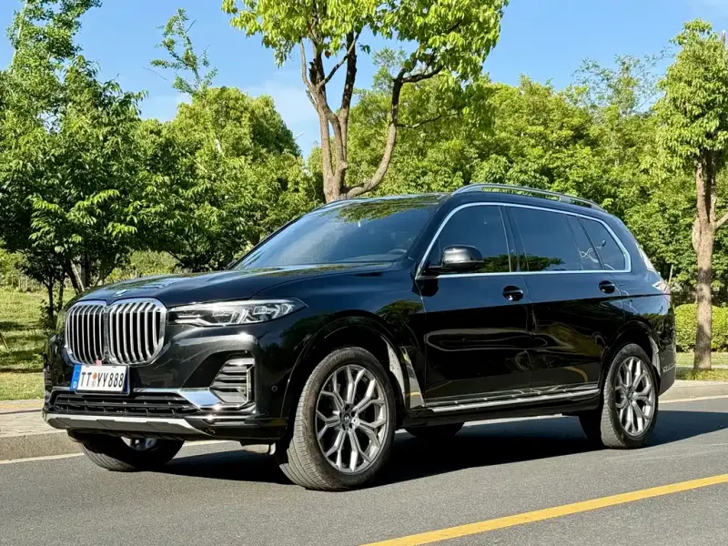 BMW X7, 2021