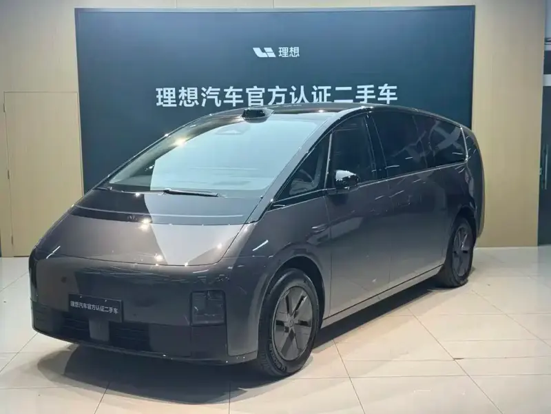Li Auto Li MEGA, 2024