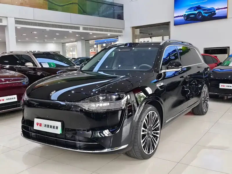 AITO M9, 2025