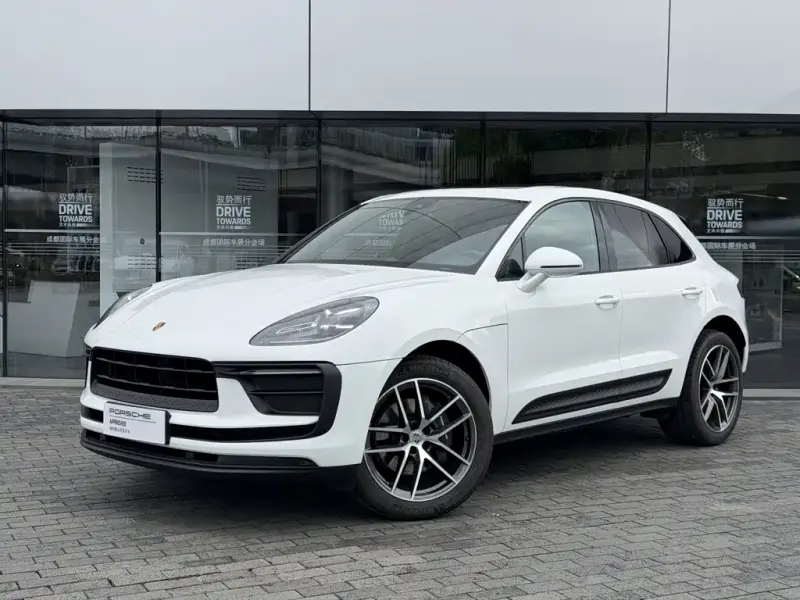 Porsche Macan, 2025