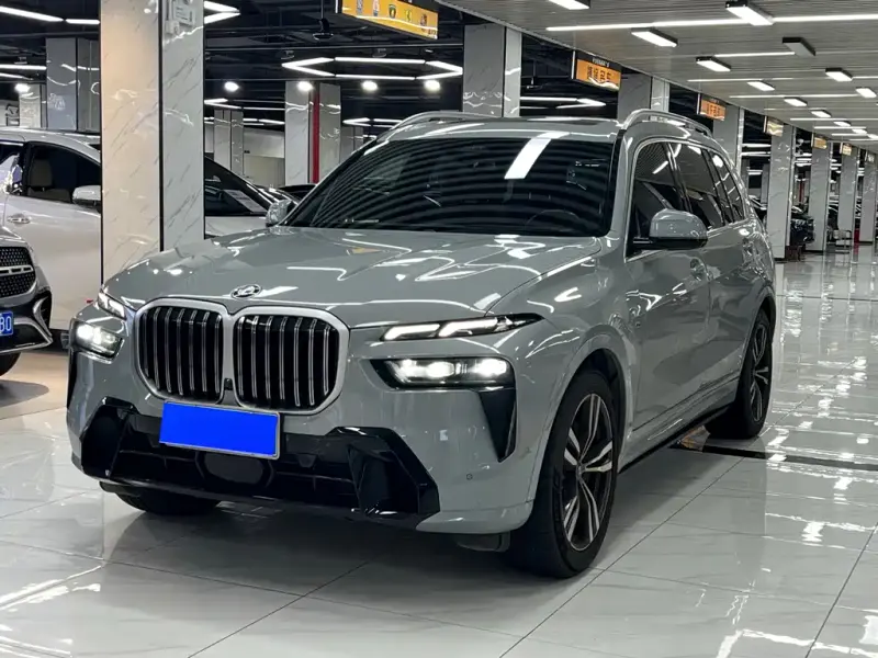 BMW X7, 2023