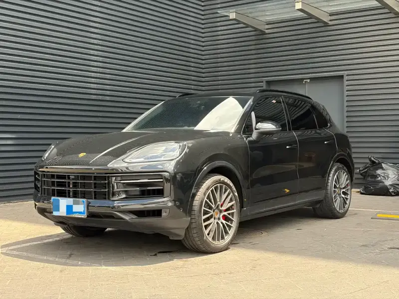 Porsche Cayenne, 2025
