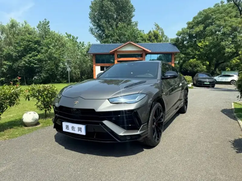 Lamborghini Urus, 2023
