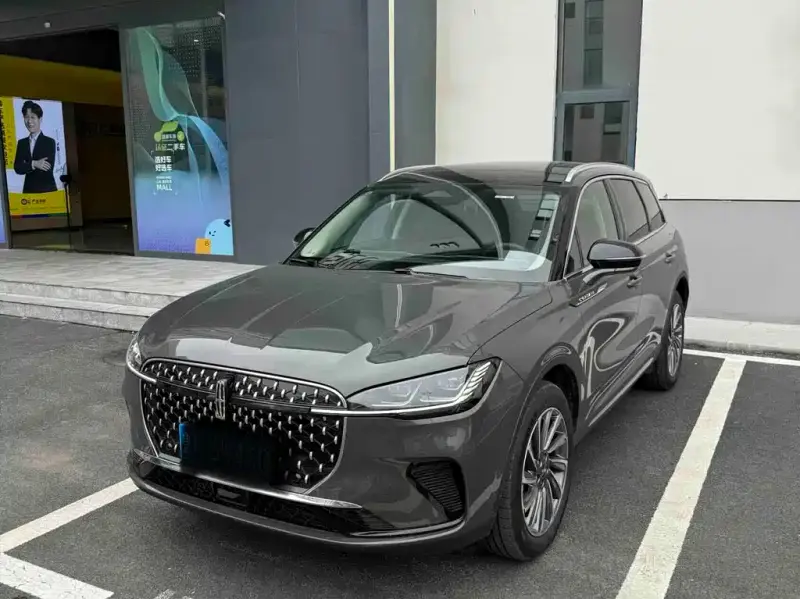 Lincoln Corsair, 2025