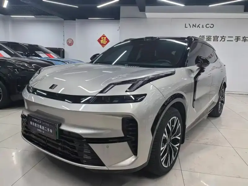 Lynk & Co 08 EM-P, 2025