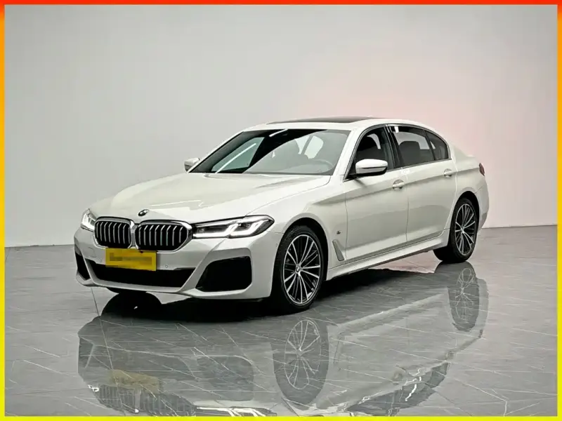 BMW 5 Series, 2022